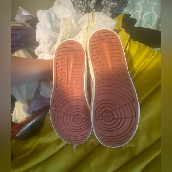 Pink Canyon Velvet Nike Air Jordan Low Top Sneakers Size: 9.5 Rare - Picture 6 of 6